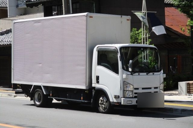 引越し・荷物の運搬に使うトラック